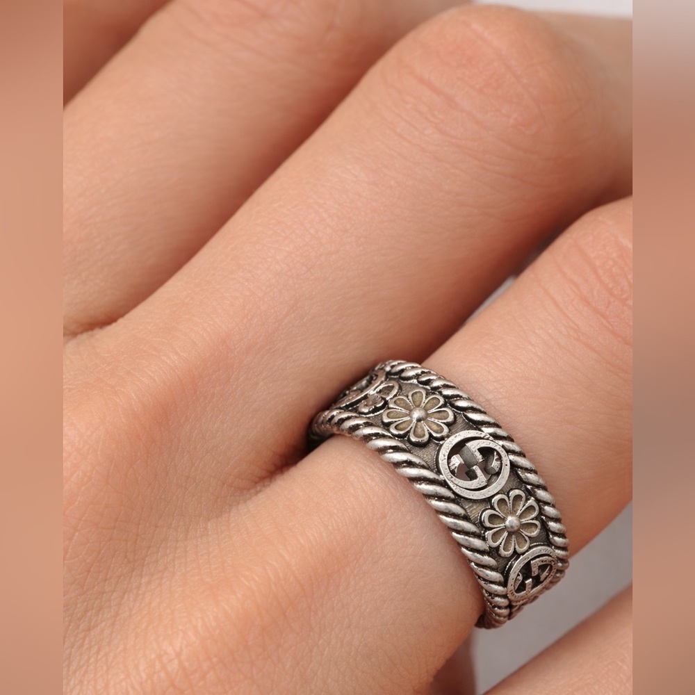 Gucci 925 Silver Interlocking G Floral Motif Ring